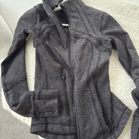 Lululemon Define jacket - Picture 5 of 7